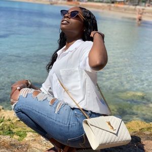 Meet your Posher, Alexis